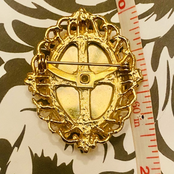 Rose Cross-stitch Brooch, Vintage - Picture 2 of 2